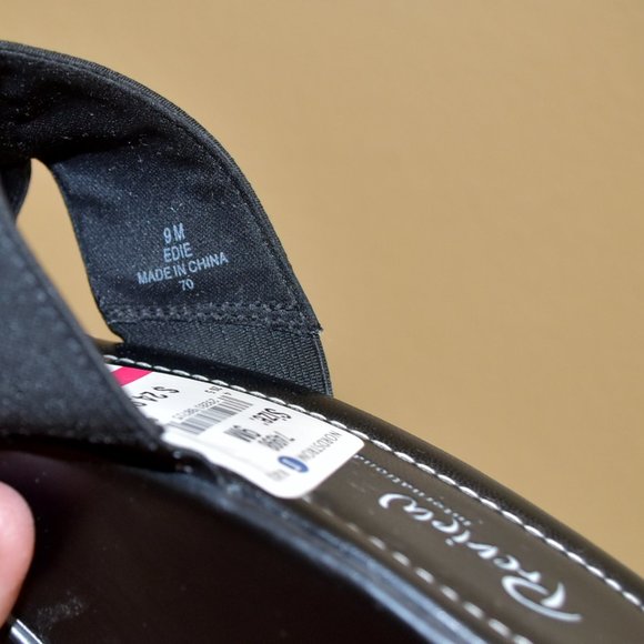 PREVIEW INTERNATIONAL WOMEN'S LEATHER WEDGE SLIP ONS, 3" HEEL, SIZE 9M, EUC! - Picture 9 of 9